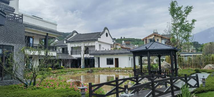 云里·鹿鸣图片