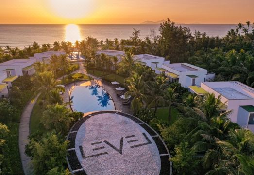 Melia Danang Beach Resort Hotel Overview