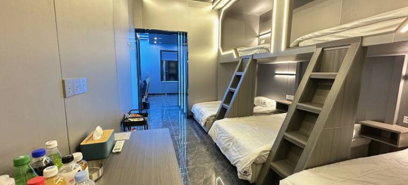 伊川太空人电竞酒店图片