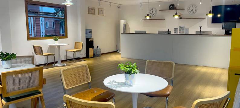 云栖木语酒店(昆明长水机场店)图片