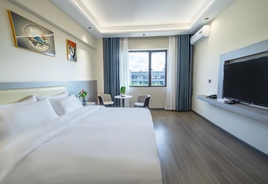 昇辉大酒店（普洱高铁站思茅机场店）外景图