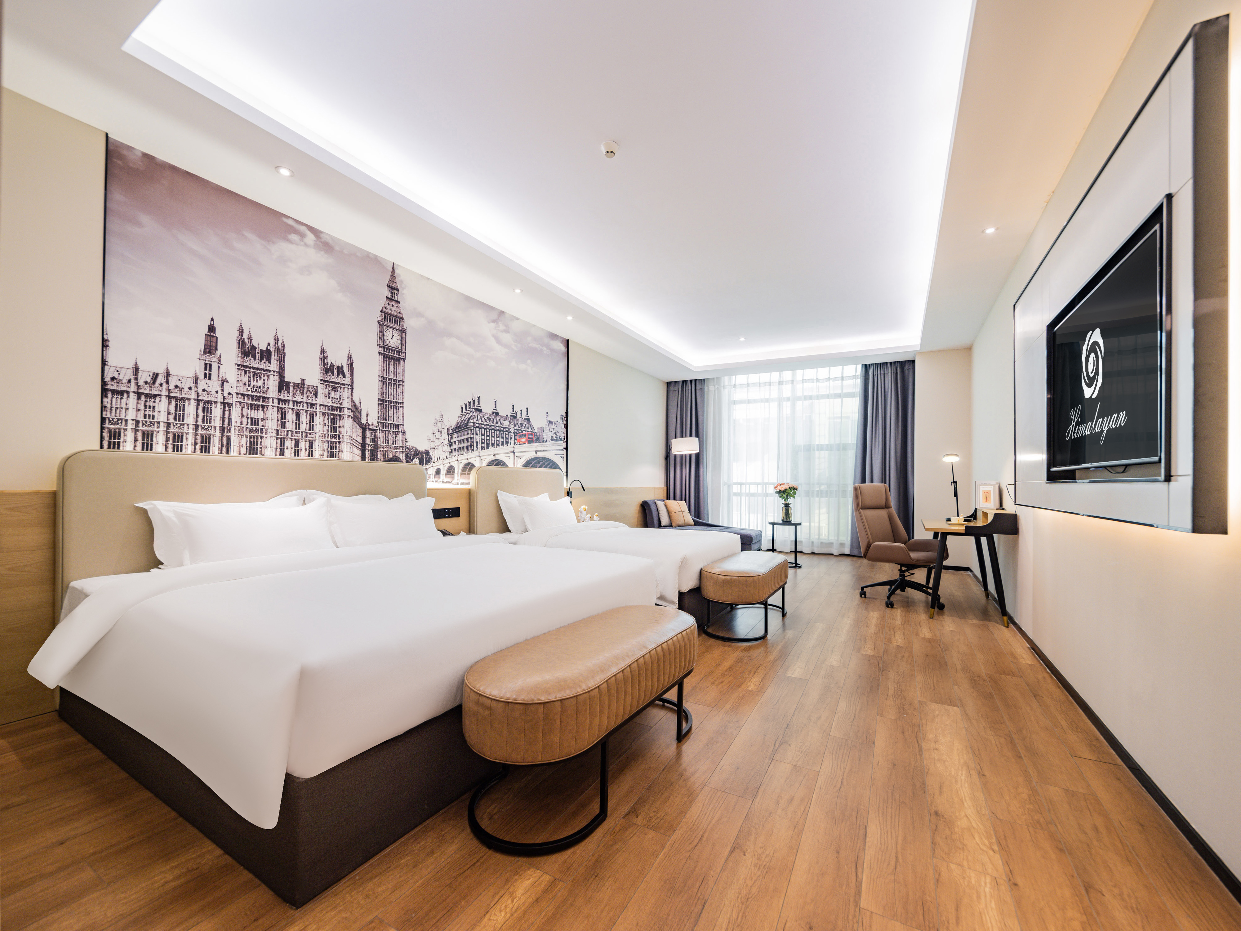 Himalaya Hotel (Xi'an Bell Tower Subway Station)Over view