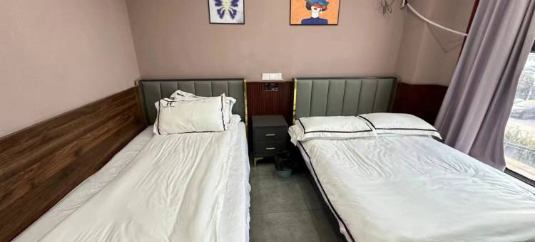 七小月民宿(南京南站明发广场地铁站店)图片