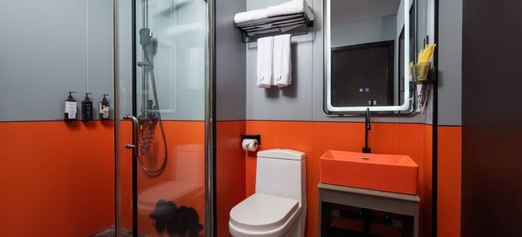 香蕉FUN酒店(广州东站燕塘地铁站店)图片