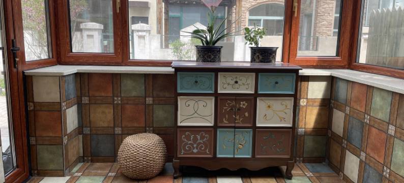 新民美国郡鸿睿温泉别墅复式公寓图片