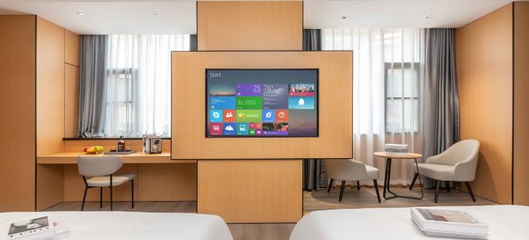 凡漫美居酒店(广汉夜市百伦广场店)图片