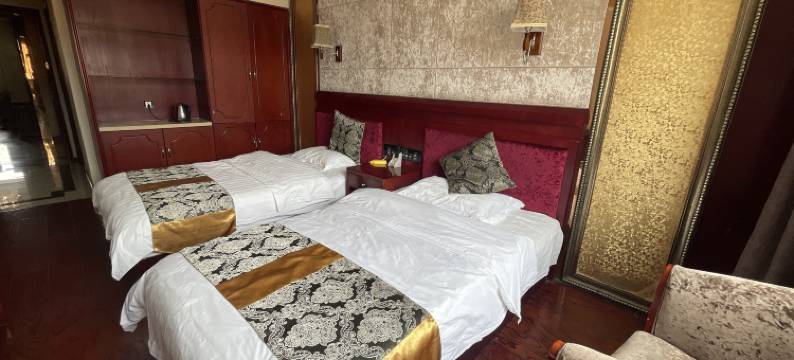 迭部叠州假日酒店图片