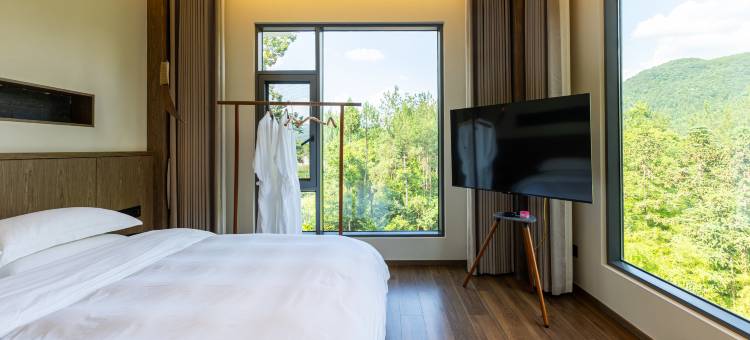 建始巨猿谷悬崖民宿图片