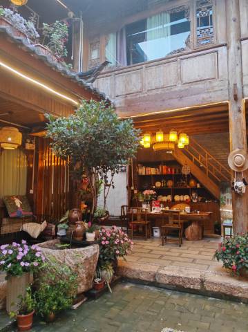 丽江甜逸时光客栈(忠义市场店)