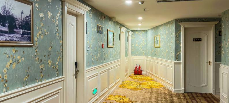 天津渤海大楼酒店(天津站滨江道步行街店)图片