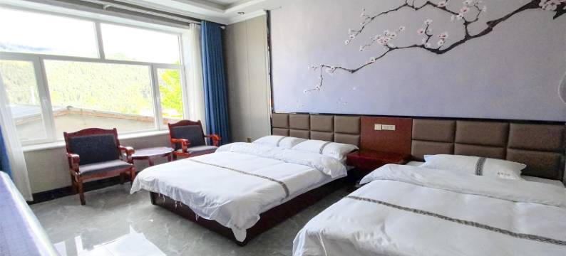 祁连瑞峰山庄(卓尔山景区店)图片