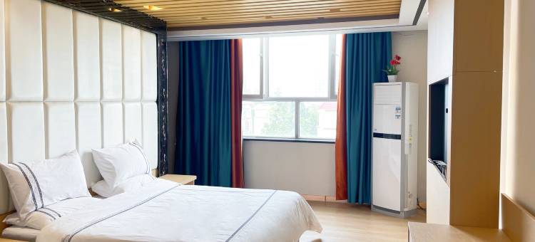 云尚柏庭酒店(泽普法桐公园店)图片