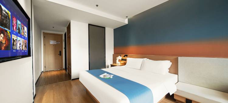 Xhotel青绵智慧酒店(进贤高铁站天虹商场店)图片