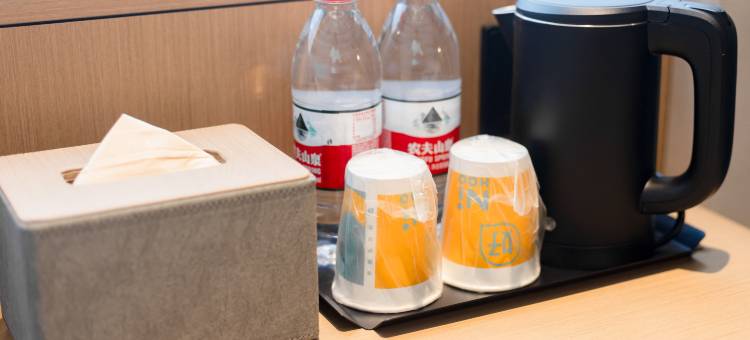 你好酒店(青岛李村地铁站向阳路步行街店)图片