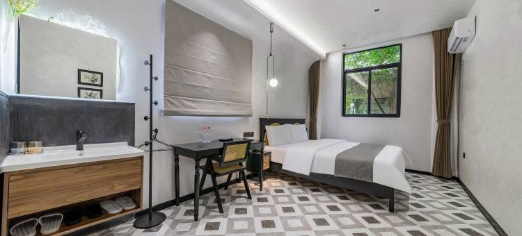 旅季·口袋峡谷影音民宿(西街店)图片