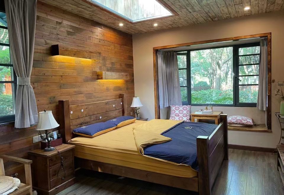 Guizu Buluo Senlinjia Hostel Hotel Overview