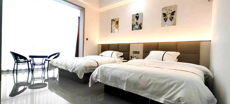 镇雄鸿禧电竞酒店(镇雄朝阳学校店)图片