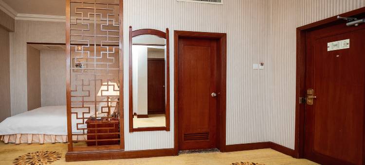 鞍山五环大酒店图片