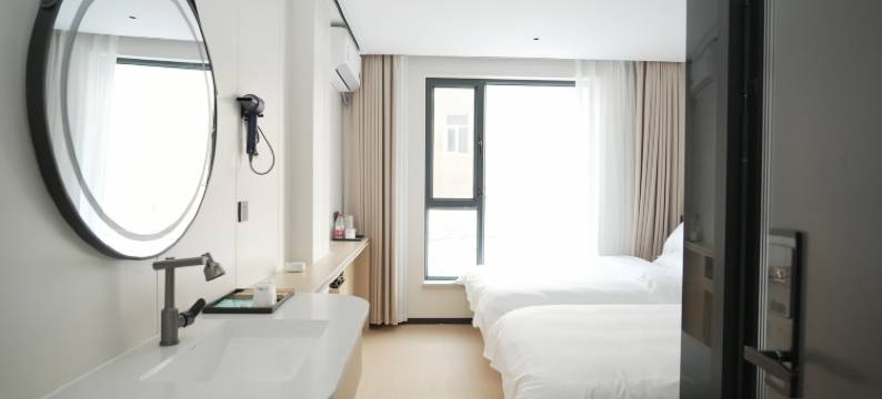 众爱酒店(五家渠汽车站店)图片