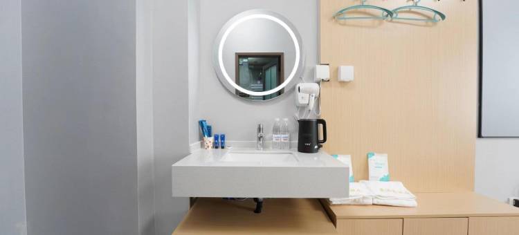 爱语家影院酒店(聊城建设路店)图片