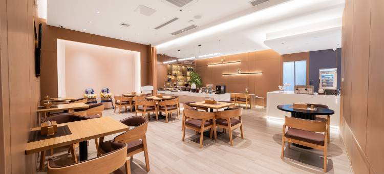 汇东假日酒店(广州天河植物园地铁站店)图片