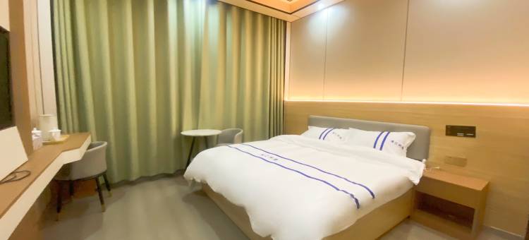 理塘泽仁民宿图片