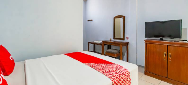 O阿尔乔萨里酒店-近阿拉亚广场-原努格拉哈酒店(Hotel O Arjosari Near Plaza Araya Formerly Hotel Nugraha)图片