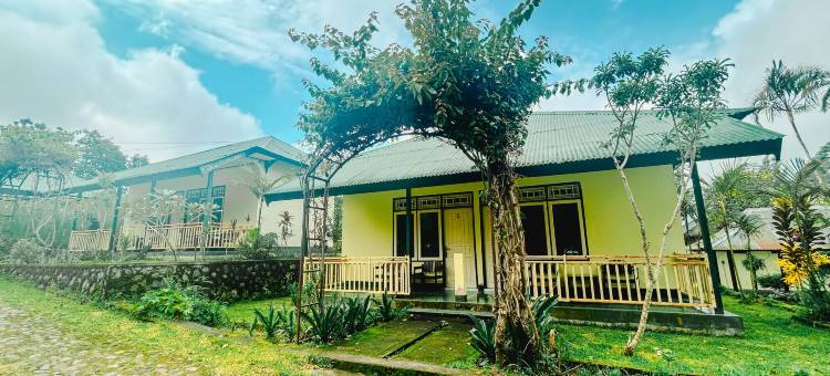ecommerceloka的Lembah Rinjani别墅和伊斯兰餐厅(Lembah Rinjani Villa & Resto Syariah by Ecommerceloka)图片