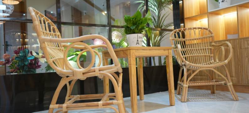 伊宁花语荷畔里酒店(伊犁河风景区店)图片