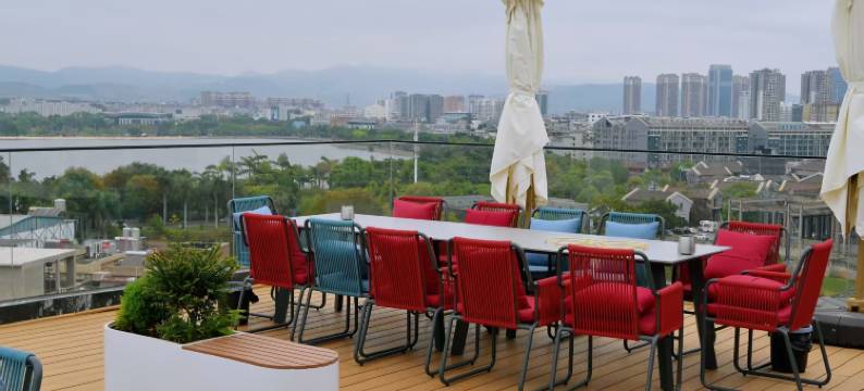 弥勒半山见湖温泉民宿(湖泉生态园店)图片