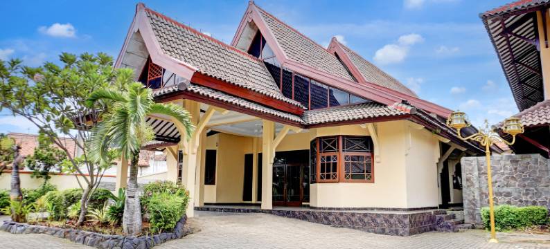 Collection O Pekalongan靠近Setono巴蒂克市场原Jayadipa酒店(Collection O Pekalongan Near Pasar Batik Setono Formerly Hotel Jayadipa)图片