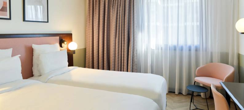 伊夫林地区圣康坦中心火车站4星级B&B酒店(B&B Hotel Saint-Quentin-en-Yvelines Centre Gare 4 étoiles)图片