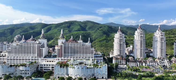 Q加·西双版纳雨林澜山望江度假酒店(告庄星光夜市店)图片