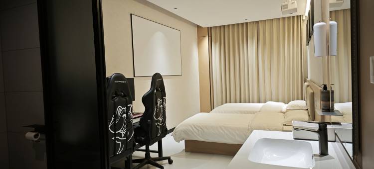 7U电竞酒店(确山盛世华庭店)图片