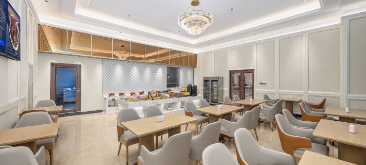 维也纳酒店(定州盛东广场店)图片