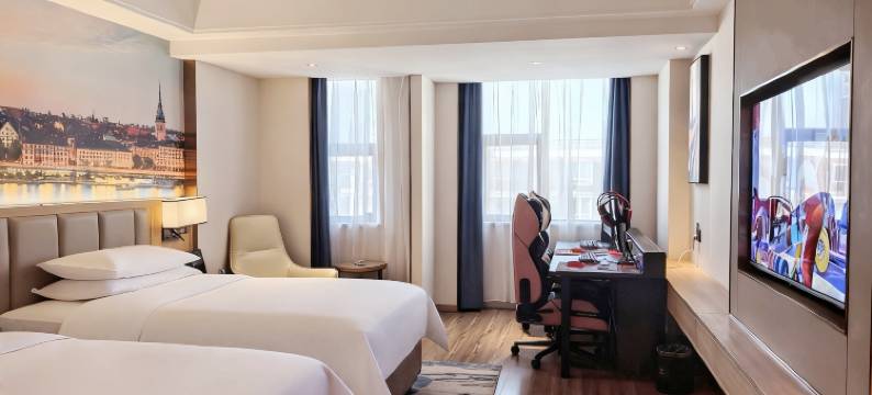 Q有趣电竞酒店(贵港职业教育中心店)图片