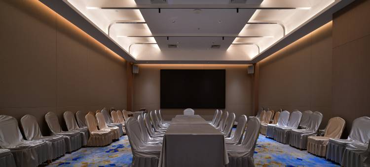 腾顽·ALIENWARE外星人电竞酒店(东莞南城西平地铁站店)图片