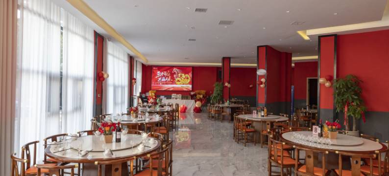 婺源弦婺大酒店(婺源站弦高西湖凼文旅景区店)图片