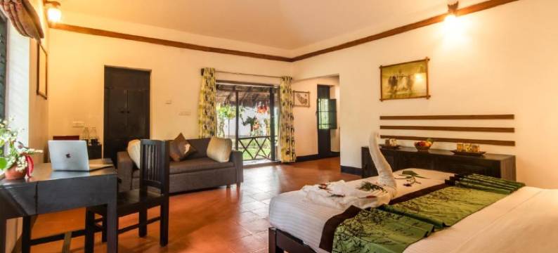 奇特旺天堂酒店(Chitwan Paradise Hotel)图片