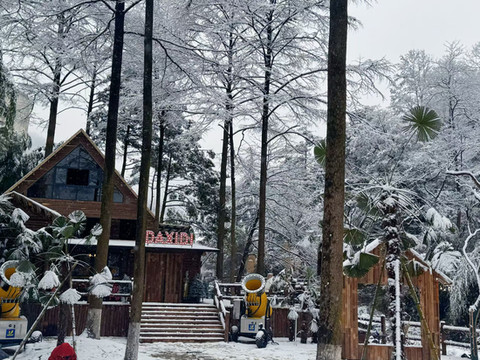 安吉溪山林语国风温泉·溯溪·度假美宿