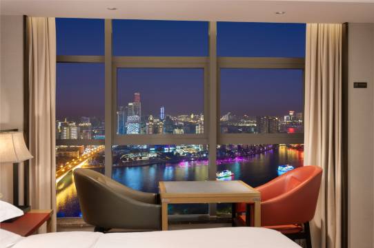 ECHENG丨怡程酒店(柳州五星步行商业街银泰城店)图片