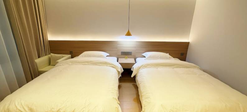 腾飞酒店(峨眉山报国寺店)图片