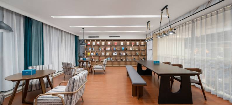 辉煌大酒店(阿克苏世纪广场店)图片