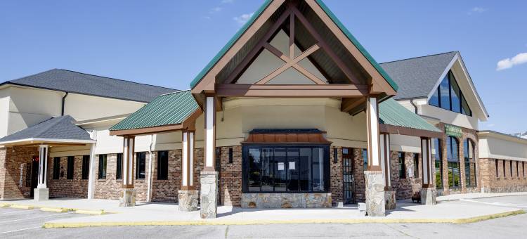 丹维尔弗吉尼亚的河滨旅馆和套房(Riverside Inn and Suites Danville Virginia)图片