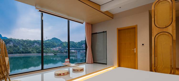 长阳依山傍水酒店(清江古城店)图片