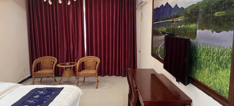 神农架九福商务酒店(大九湖坪阡古镇店)图片