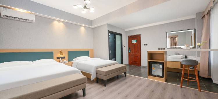 银座佳驿轻居酒店(济南大明湖站全福立交桥店)图片