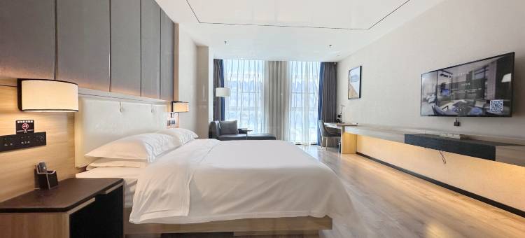 H酒店(万达广场赤峰学院店)图片