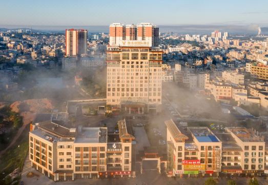 Vienna International Hotel (Ningming Huashan)Hotel Overview