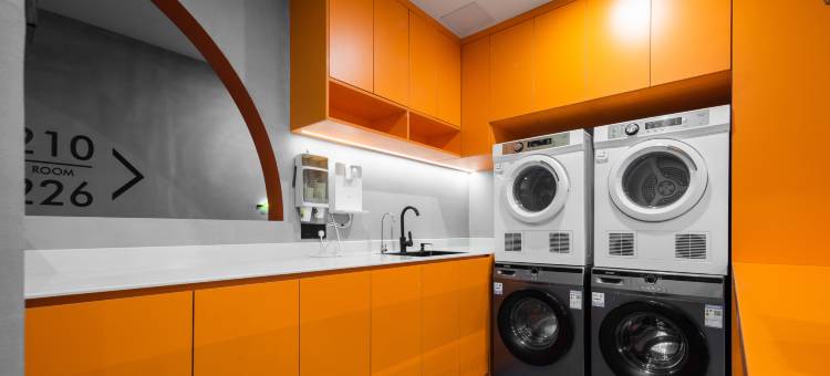 香蕉FUN酒店(广州东站燕塘地铁站店)图片